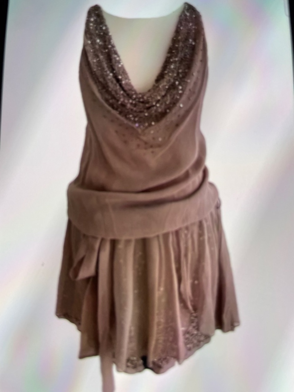 Dress - Picture 1 of 8